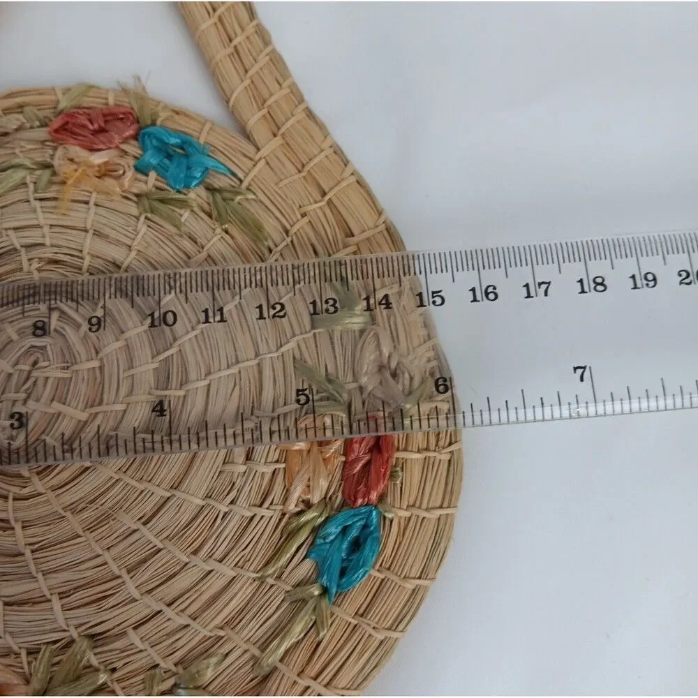 Vintage Hand Woven Straw Grass Trivets Hot Pads Wall Hangings Raffia Flowers